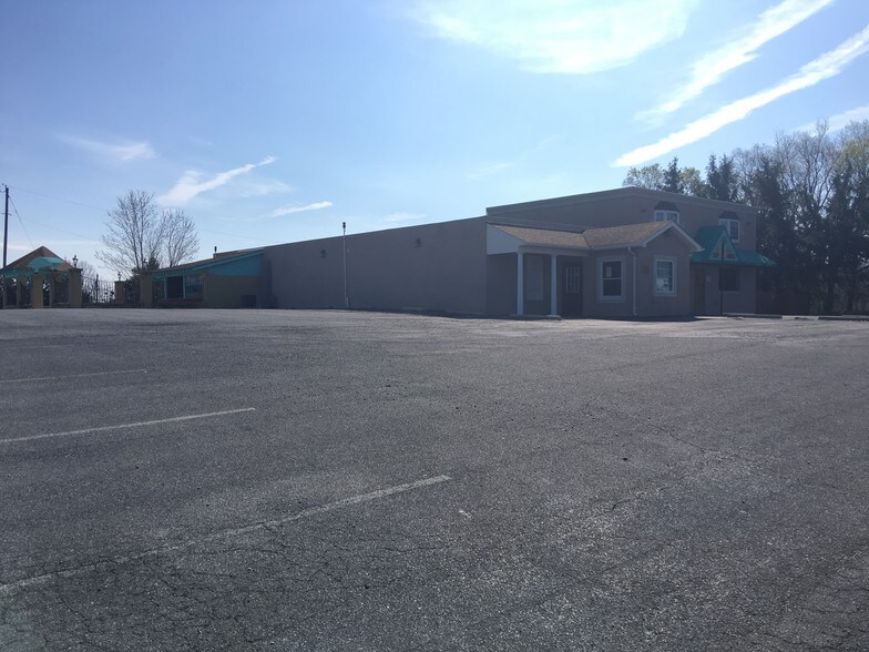 More Photos Of 1815 Millwood Pike, Winchester Restaurant For Sale