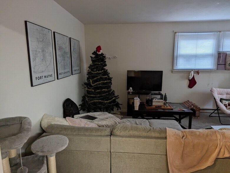 More Photos Of 422 Vine St, West Lafayette Apartments For Sale