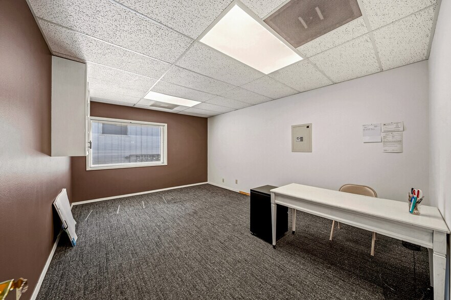More Photos Of 710 Jefferson Ave, Ashland Light Manufacturing For Lease
