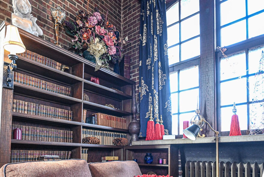 More Photos Of 1272 SW Fillmore St, Topeka Hospitality For Sale