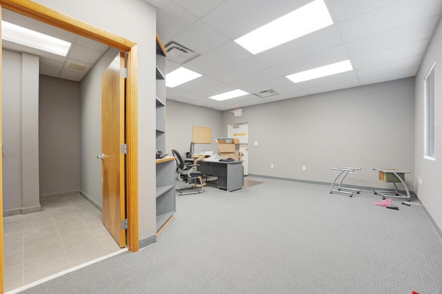 More Photos Of 6775 NW 15th Ave, Fort Lauderdale Warehouse For Sale