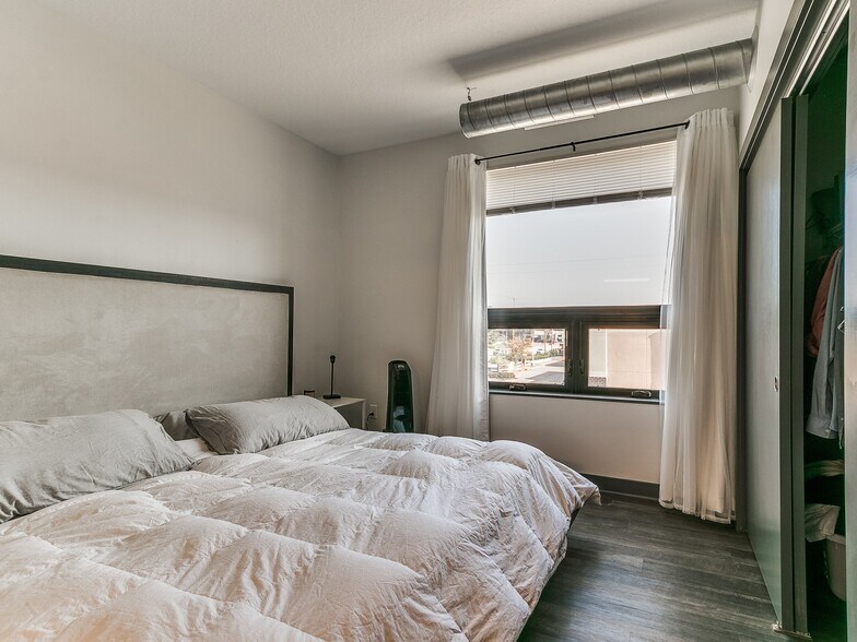 More Photos Of 1261 8th St, West Des Moines Apartments For Lease