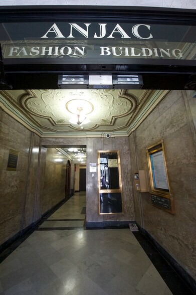 More Photos Of 830-834 S Broadway, Los Angeles Office For Lease