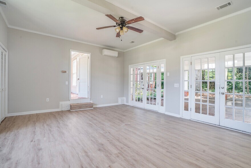 More Photos Of 1409 Georgia Hwy 11, Monroe Office Residential For Sale