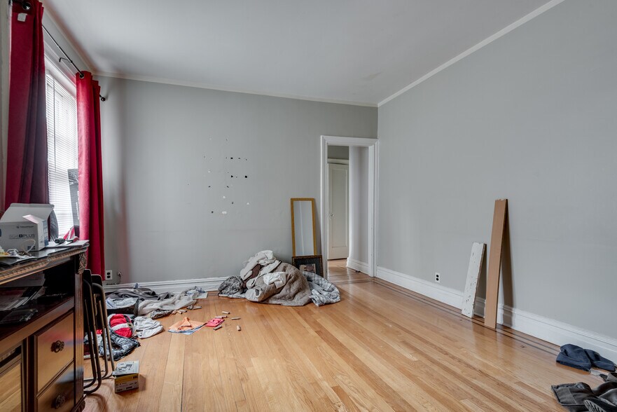 More Photos Of 87-87 116th St, Richmond Hill Multifamily For Sale