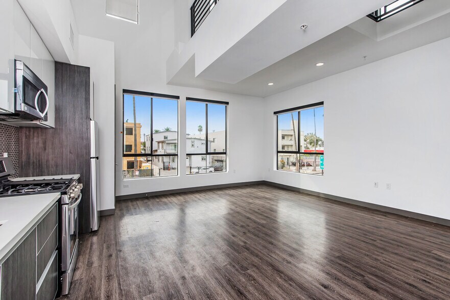 More Photos Of 644 N Normandie Ave, Los Angeles Apartments For Sale