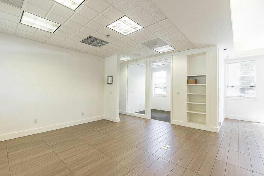 More Photos Of 7300 Healdsburg Ave, Sebastopol Office For Sale