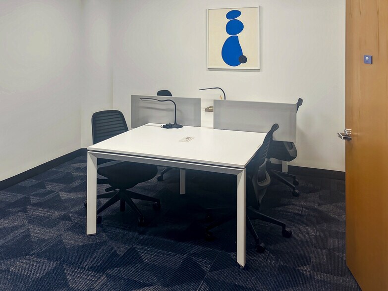 More Photos Of 5601 Executive Dr, Irving Coworking Space