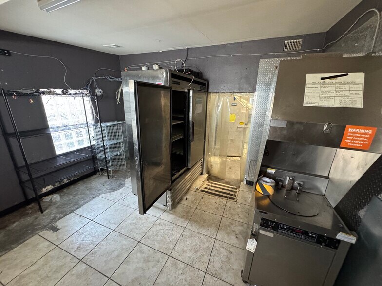 More Photos Of 112-120 S 20th Ave, Hollywood Restaurant For Lease