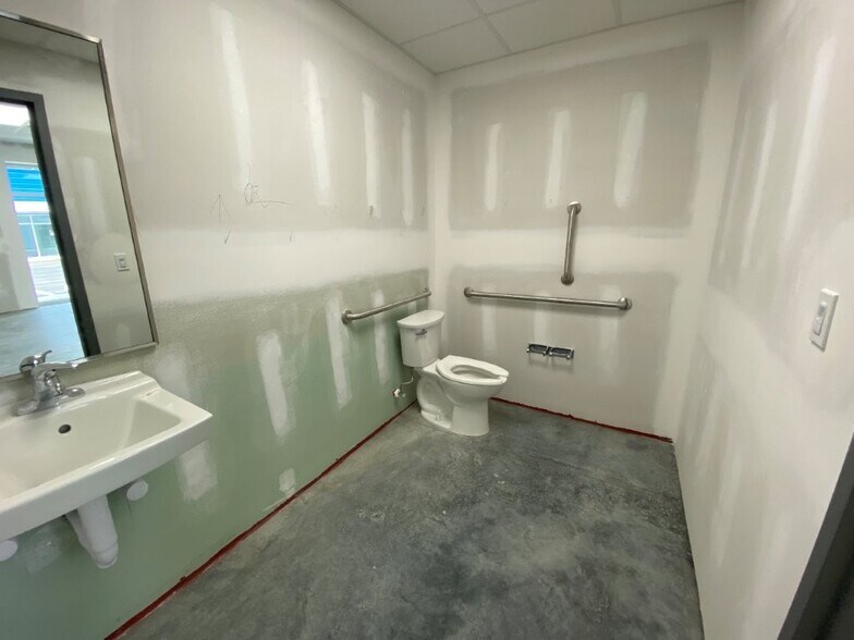 More Photos Of 2118 Ridge Church Rd, Summerville Light Distribution For Lease