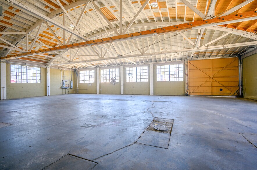 More Photos Of 7312-7318 S Western Ave, Los Angeles Auto Repair For Sale