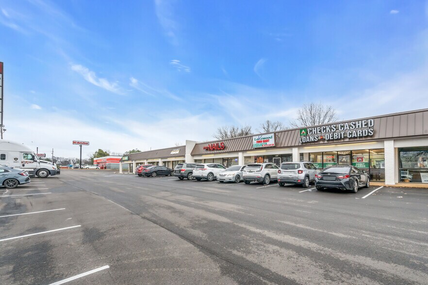 Primary Photo Of 3301-3335 Winchester Rd, Memphis Unknown For Lease