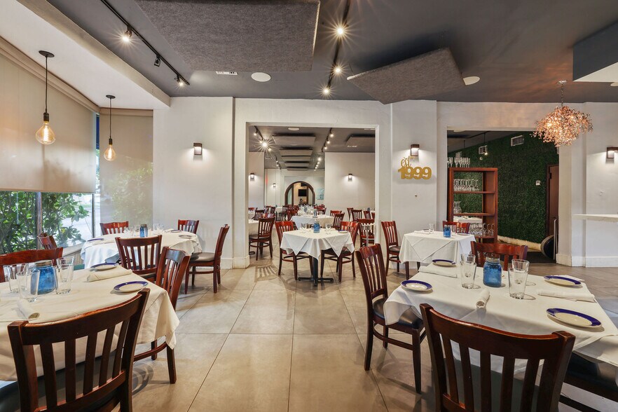 More Photos Of 4019 S Le Jeune Rd, Coral Gables Restaurant For Sale