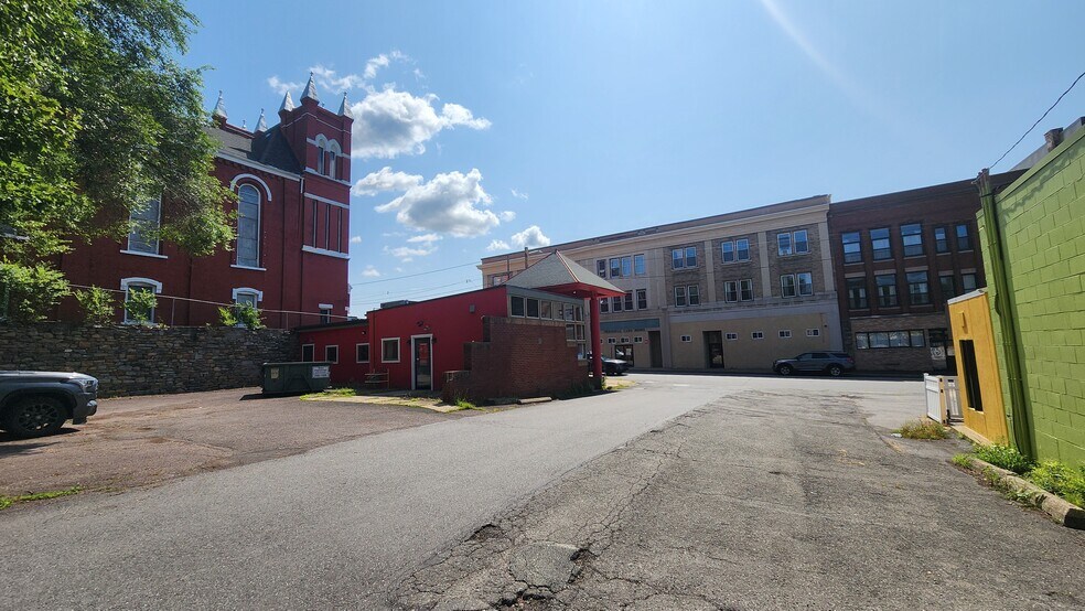 More Photos Of 210-212 N Main St, Scranton Office For Sale
