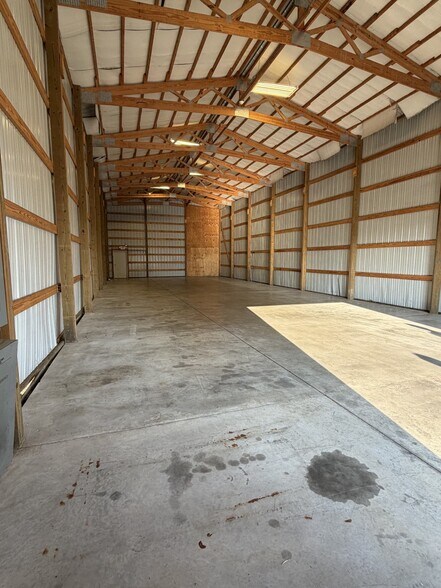 More Photos Of 2000 Industrial Park Rd, Lancaster Manufacturing For Sale