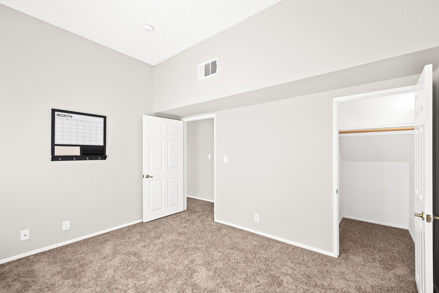 More Photos Of 1053 Figueroa Terrace, Los Angeles Apartments For Sale