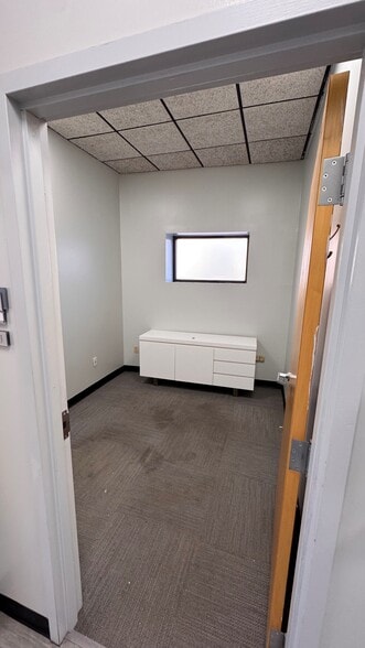 More Photos Of 77 E Merrimack St, Lowell Medical For Lease