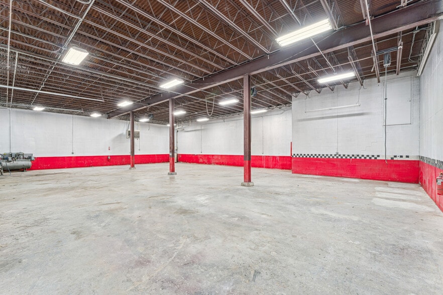 More Photos Of 1839 N 10th St, Kansas City Warehouse For Sale