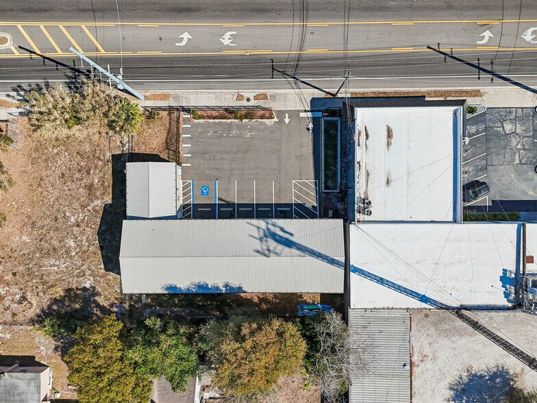 More Photos Of 2820 N 34th St, Tampa Warehouse For Lease