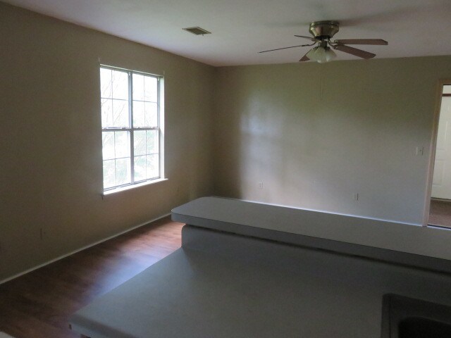 More Photos Of 18-20 E Main St, Altus Apartments For Sale