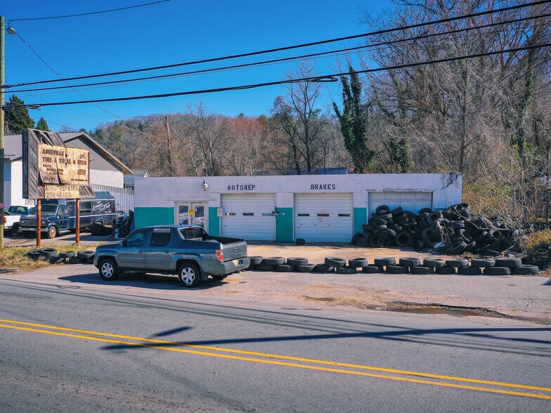 More Photos Of 887 Riverside Dr, Woodfin Auto Repair For Sale
