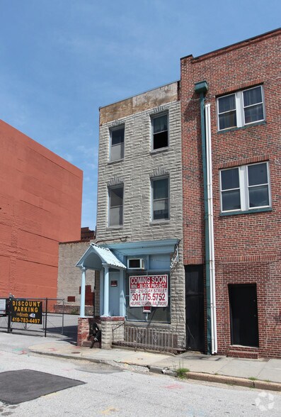 More Photos Of 202 W Clay St, Baltimore Storefront Retail Residential For Sale