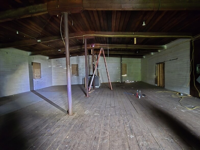 More Photos Of 380-382 4th St, Fall River Warehouse For Sale