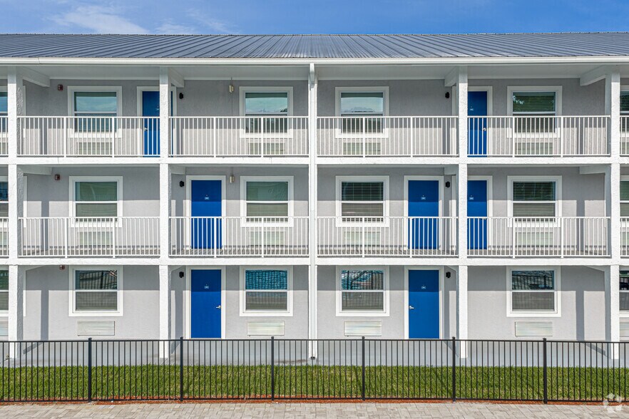 More Photos Of 6029 W Irlo Bronson Memorial Hwy, Kissimmee Apartments For Lease