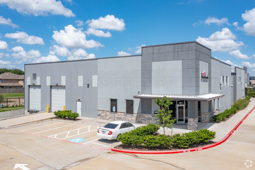 Primary Photo Of 14931 Fondren Rd, Houston Manufacturing For Lease