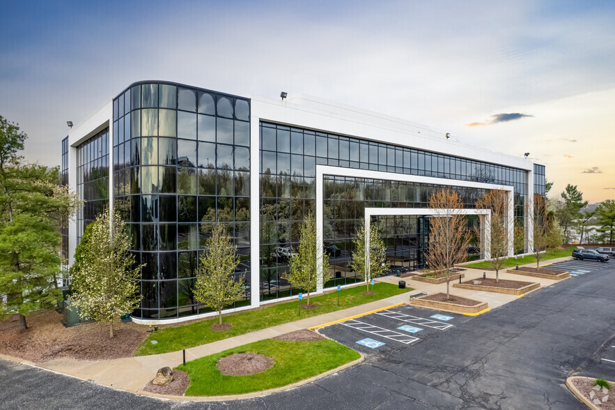 Primary Photo Of 4 Penn Center West, Pittsburgh Office For Lease