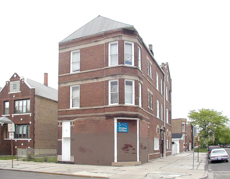 Primary Photo Of 3100 W 39th Pl, Chicago Multifamily For Sale