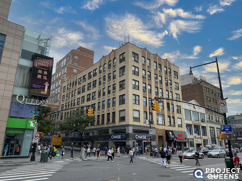 Primary Photo Of 3901 Main St, Flushing Storefront Retail Office For Lease