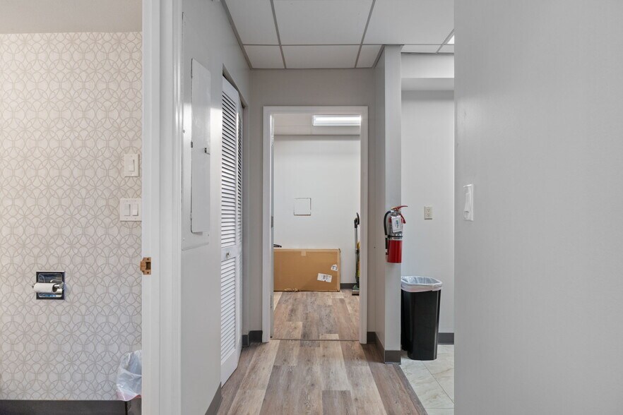 More Photos Of 315 Howell Ave, Brooksville Loft Creative Space For Sale