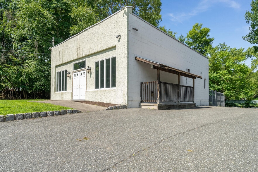 Primary Photo Of 23 Pawnee Ave, Rockaway Office For Sale