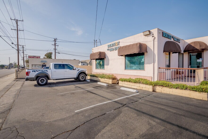 More Photos Of 10455 Lower Azusa Rd, Temple City Medical For Sale