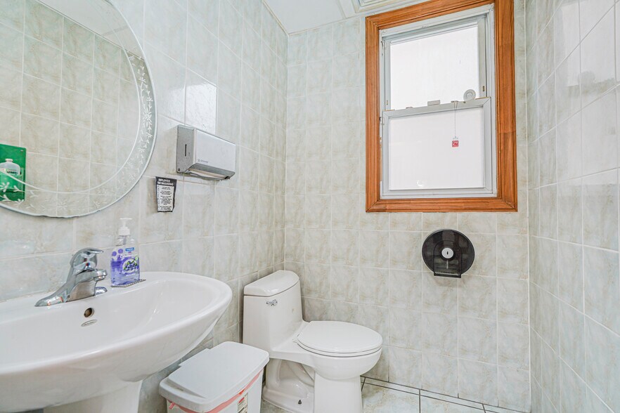 More Photos Of 237 Bay Ridge Pky, Brooklyn Apartments For Sale