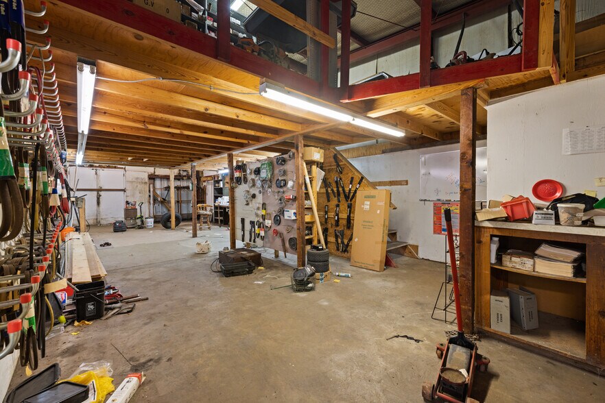 More Photos Of 6598 OK-98 Highway, Wright City Flex For Sale