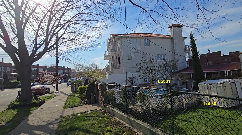 More Photos Of 7011 Ditmars Blvd, East Elmhurst Land For Sale