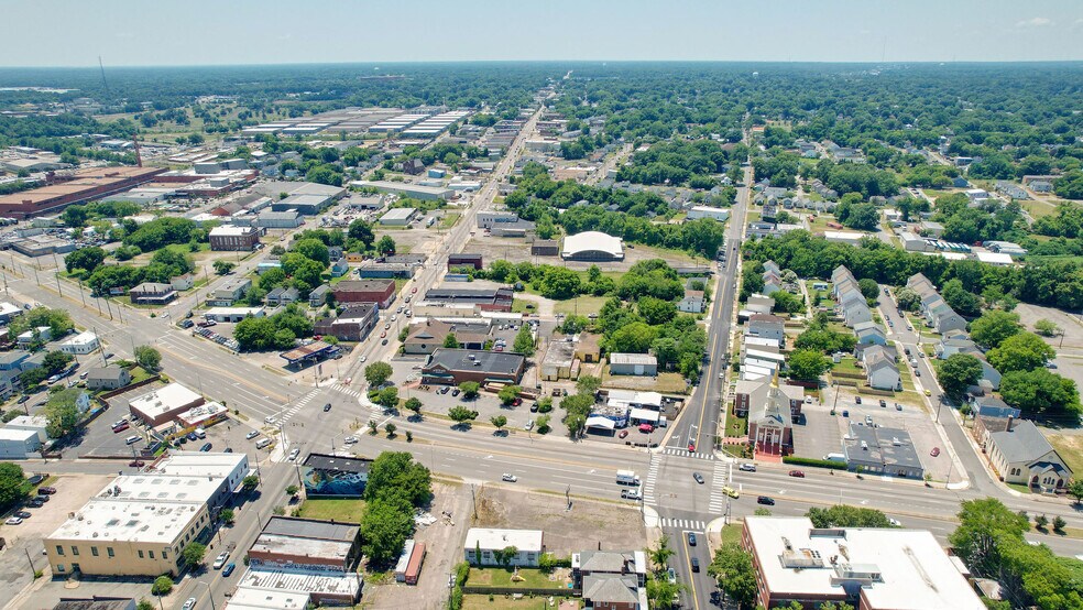 More Photos Of 7 Cowardin Ave, Richmond Freestanding For Sale