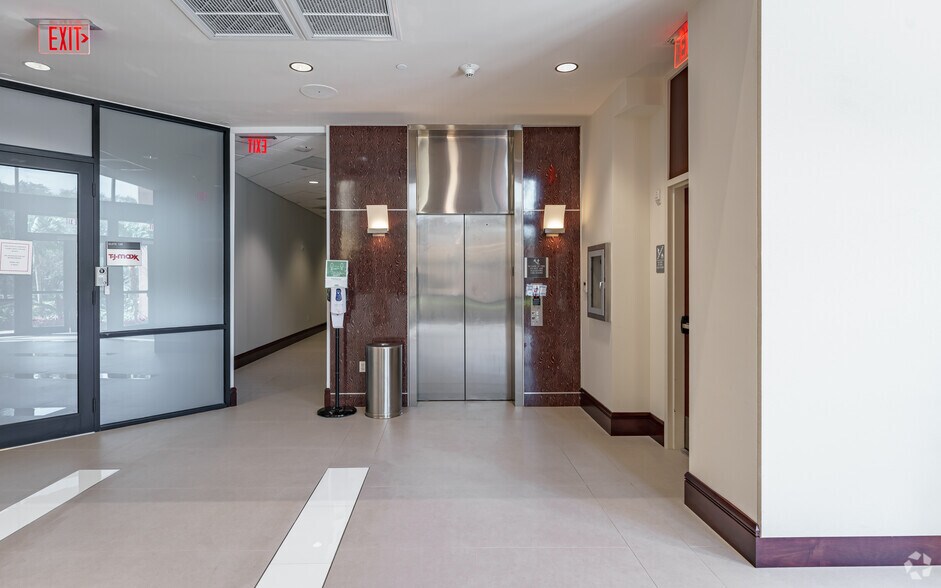 More Photos Of 6111 Broken Sound Pky NW, Boca Raton Office For Lease