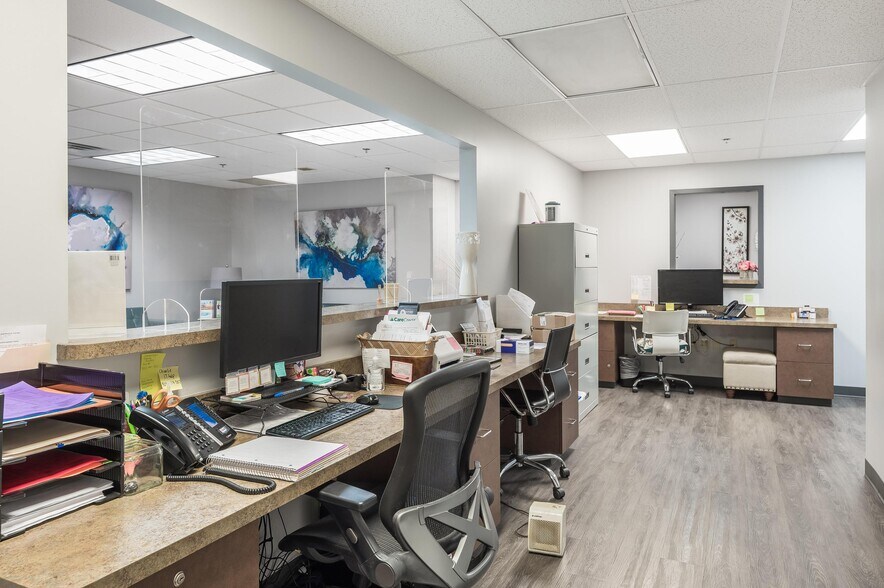 More Photos Of 961 Spring Creek Rd, East Ridge Medical For Lease