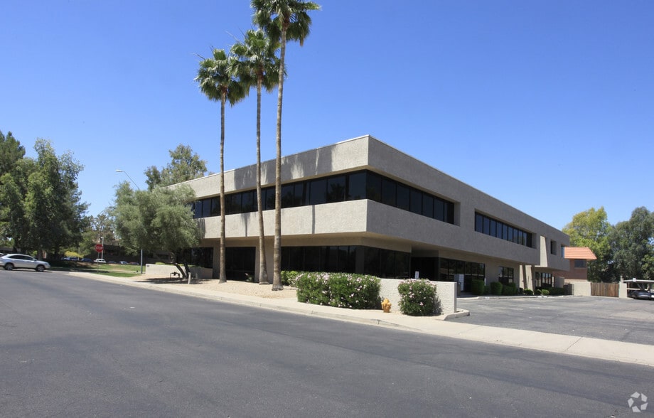 More Photos Of 8630 E Via de Ventura, Scottsdale Medical For Lease