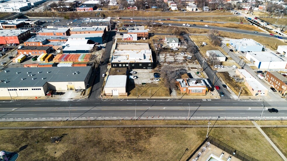 More Photos Of 3000 E Truman Rd, Kansas City Warehouse For Sale