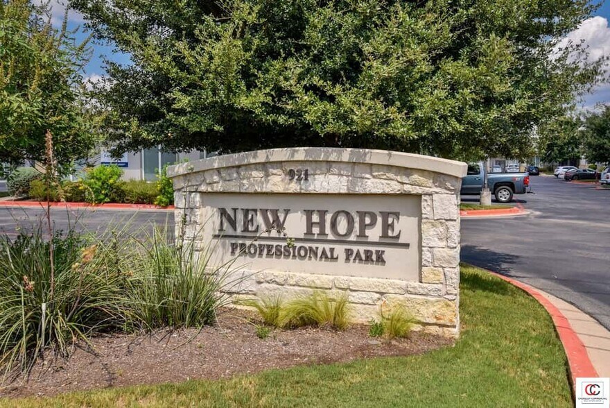 Primary Photo Of 921 New Hope Dr, Cedar Park Medical For Sale