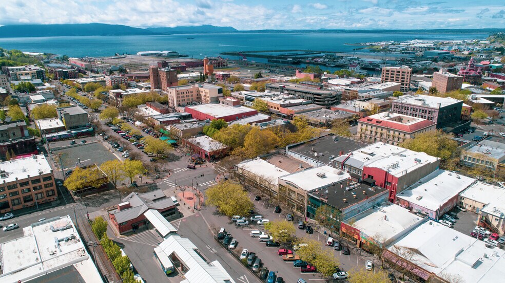 More Photos Of 1411 Railroad Ave, Bellingham Storefront For Lease