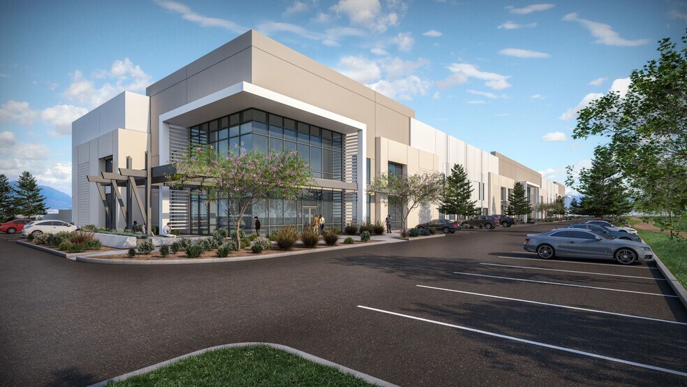 More Photos Of 475 1430 w, Payson Warehouse For Lease