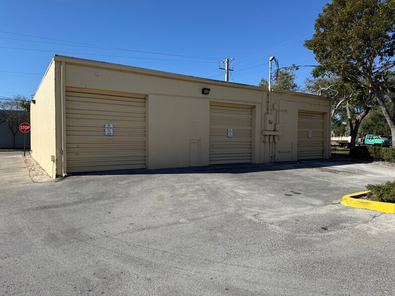 More Photos Of 155 NE 1st St, Deerfield Beach Office For Lease