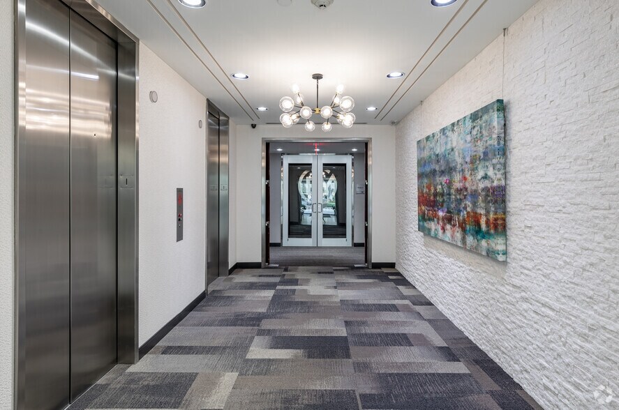 More Photos Of 112 Townpark Dr NW, Kennesaw Office For Sale