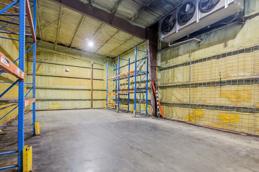 More Photos Of 8316 Lone Tree Rd, Victoria Industrial For Sale
