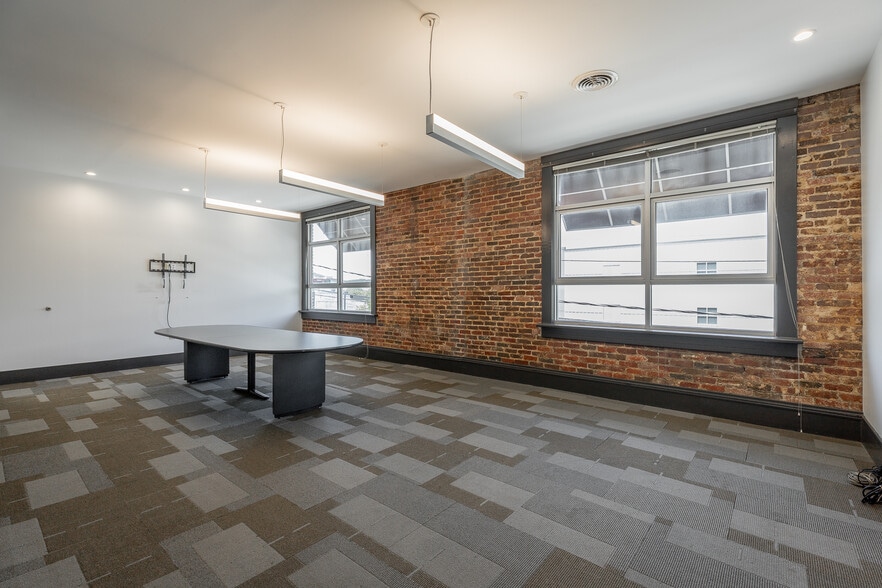 More Photos Of 1410 Cowart St, Chattanooga Loft Creative Space For Sale